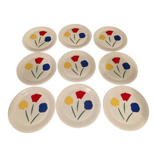 1980s Pfaltzgraff Marimekko Large Dinner Plate Dish w/ Floral Flower Colorful Tulip - Set of 9 For Sale