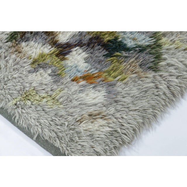 1960s Vintage Swedish Rya Rug With Blue, Green & White Geometric Pattern - Rug & Kilim For Sale - Image 5 of 7