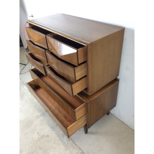 Mid Century Modern Highboy Dresser With Diamond Fronts by United Furniture For Sale - Image 12 of 15