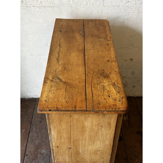 English Pine Farmhouse Cupboard, 1890s For Sale - Image 6 of 10
