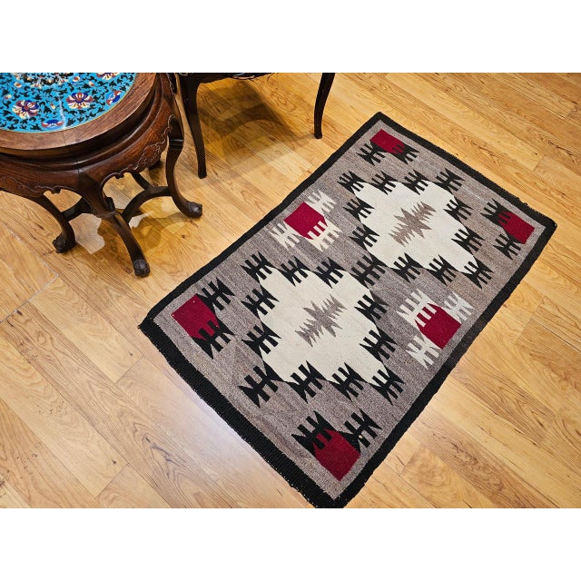 American Vintage Native American Navajo Rug, Handwoven Wool, Allover Pattern, Ivory & Gray, 3x4 For Sale - Image 3 of 13