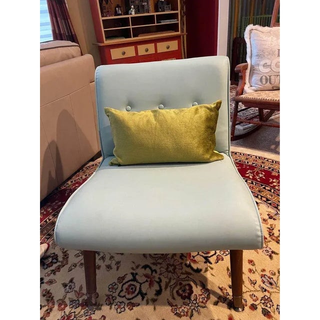 Mint Mid-Century Modern Design Leather Bench For Sale - Image 8 of 9