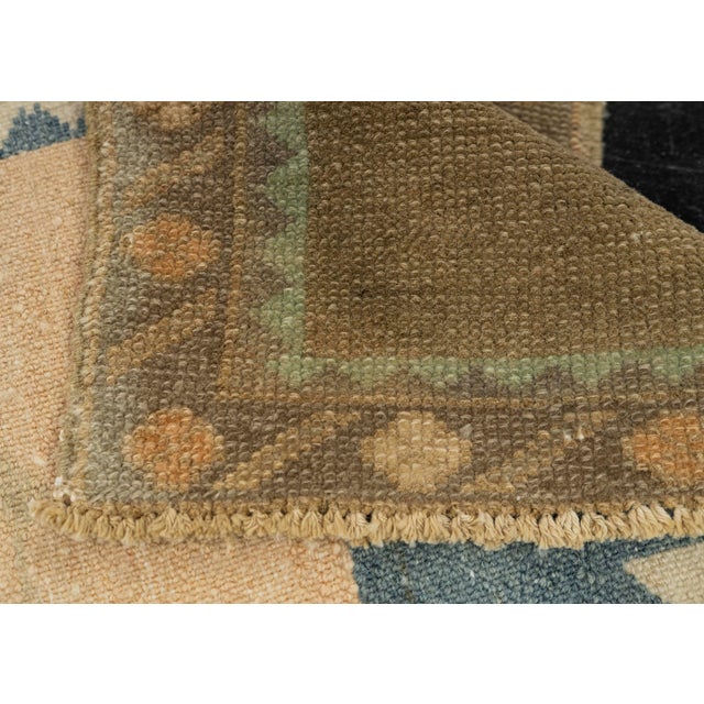 Turkish Mini Rug Oriental Hand Knotted Vintage Rug 1'6" x 2'9" #21276 For Sale In Houston - Image 6 of 8