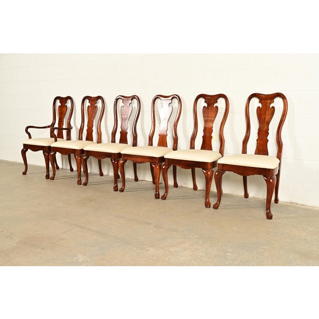 Thomasville Thomasville Queen Anne Carved Solid Mahogany Dining Chairs | Set of Six For Sale - Image 4 of 15