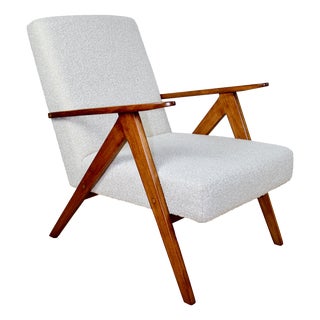 Vintage B-310 Var Lounge Chair in White Structural Bouclé, 1970s For Sale
