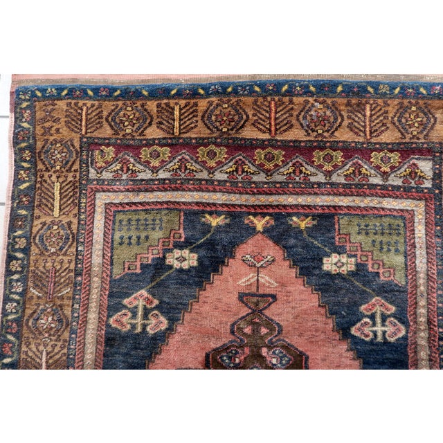 1970s, Handmade Vintage Turkish Anatolian Rug 3.7' X 5.6' (113cm X 173cm), 1970s For Sale In New York - Image 6 of 11