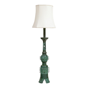 Vintage Tall Chinese Style Metal Table Lamp With Shade