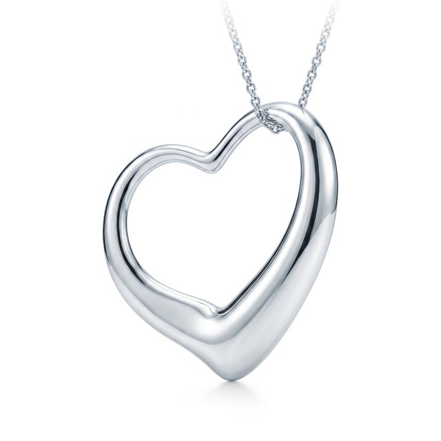 Vintage Elsa Peretti for Tiffany & Co. Open Heart Pendant Necklace 32" Sterling For Sale In New York - Image 6 of 7