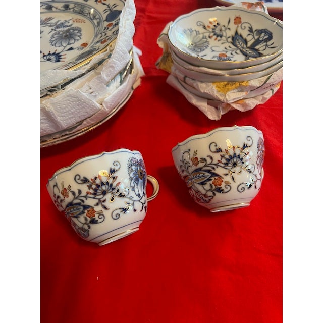 Ceramic 18th Century Meissen Blue Onion Rich 48 pcs For Sale - Image 7 of 7