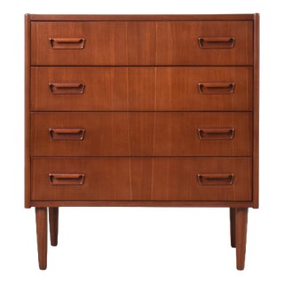 Mid-Century Modern Danish Teak Chest of Drawers, 1960s For Sale
