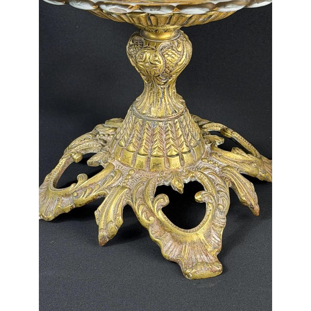 Metal Large Hollywood Regency Peacock Centerpiece Bowl in Gilt Metal and Porcelain, 1930s For Sale - Image 7 of 17