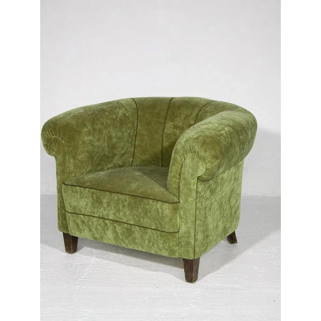 1920s Set of Art Deco Lounge Chairs in Green Olive Velvet Upholstery For Sale - Image 5 of 11