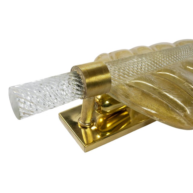 Large Vintage Italian Leaf-Shaped Murano Glass and Brass Wall Lights, 1980, Set of 2 For Sale - Image 4 of 8