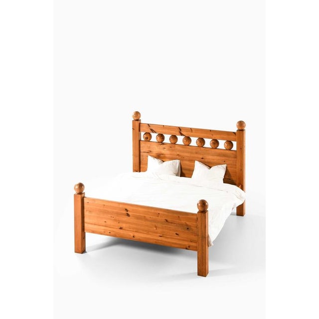 Scandinavian Modern Pine Bed Frame, 1970s For Sale - Image 4 of 8