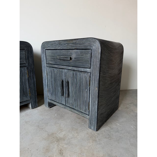 1980s Vintage Coastal Pencil Reed Rattan Nightstands With Blackwashed Finish – Pair For Sale - Image 5 of 13