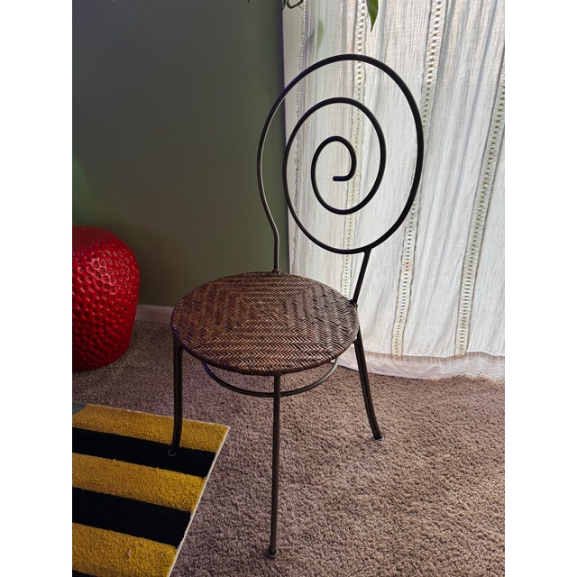 1990s Rare - Vintage Swirl Nautilus Back Metal With Woven Wicker Seat Dining Chairs - Set of 4 For Sale - Image 5 of 6