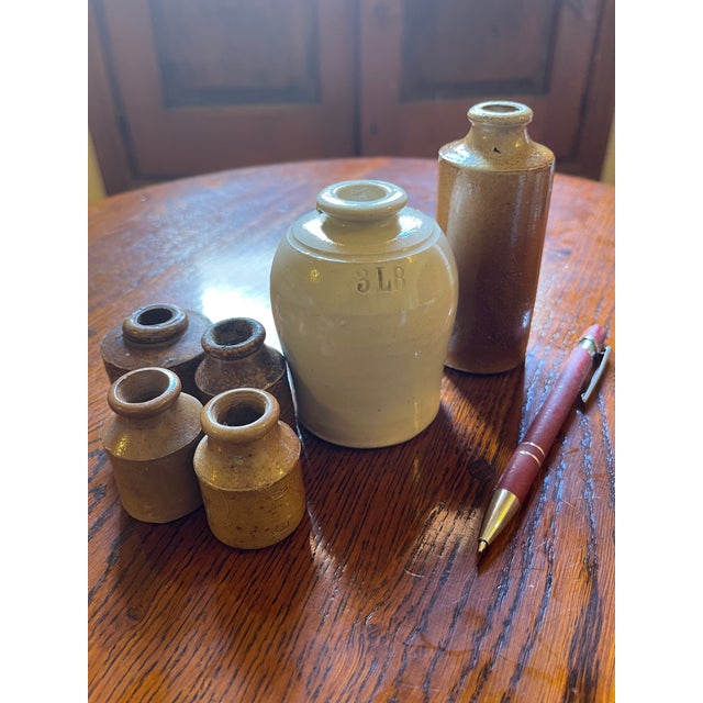 The Victorian School Room Set of 4 Salt-Glazed Stoneware Ink Pots, C 1880 Pair of Antique Victorian Stoneware Master Jars (Coordinates With Set of 4 For Sale - Image 4 of 14