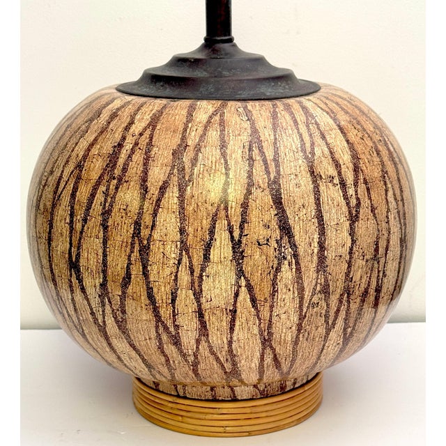 Mid-Century Modern Mid Century Lacquered Coconut Shell Inlay Gourd-Form Table Lamp on Rattan Base For Sale - Image 3 of 6