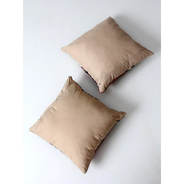 Farmhouse Vintage Patchwork Throw Pillows Pair For Sale - Image 3 of 9