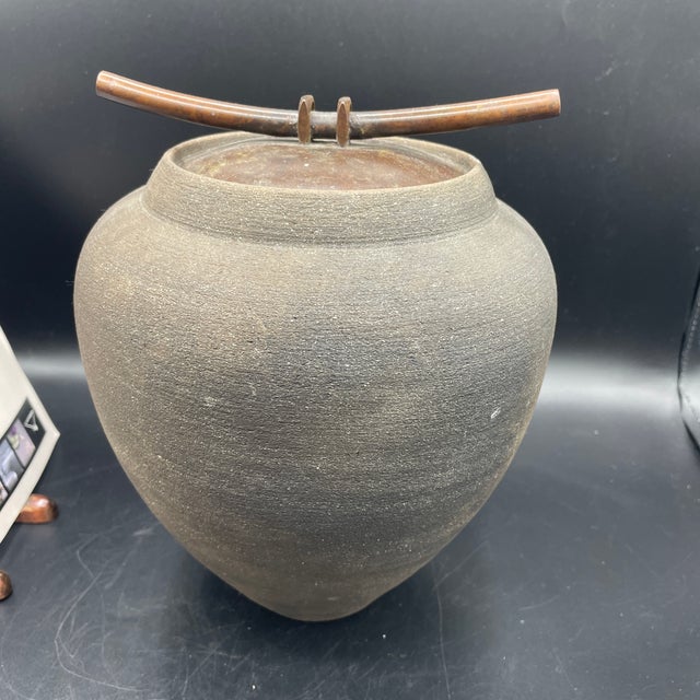 Carol Green Studio Matte Mica Vase With Trade Sheet For Sale - Image 4 of 10