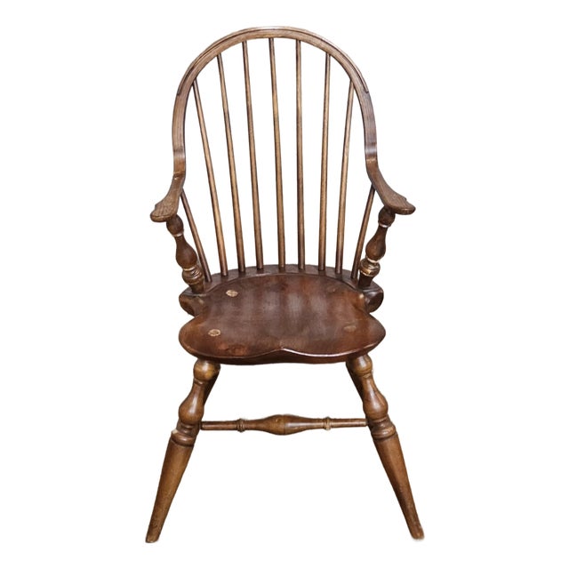 Mid 20th Century d.r. Dimes Childs Size Continuous Arm Windsor Chair Bench Made in New Hampshire For Sale