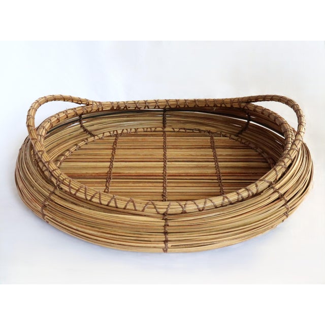 Large vintage wicker flat basket / tray with handles. Beautiful weaving over a black wire frame to ensure stability /...