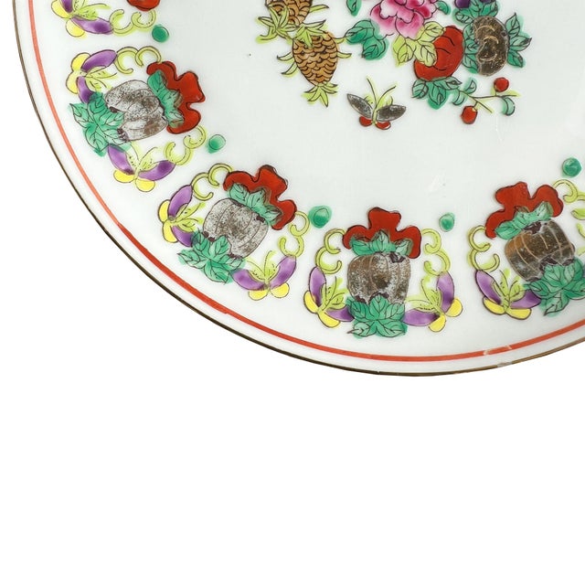 Antique Chinoiserie Famille Rose Porcelain Plate With Pineapple & Floral Motifs For Sale - Image 4 of 10