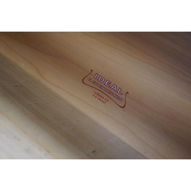 German Oak Bookcase with Folding Doors in style of Globe Wernicke, 1900s For Sale - Image 17 of 18