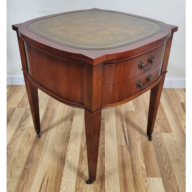 Brown Pair Vintage American 20th C Mahogany & Leather Night End Tables by Paine For Sale - Image 8 of 16