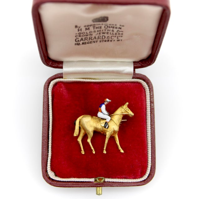 Gold 1900-1909 Edwardian 18k Gold Equestrian Jockey and Horse Enameled Brooch For Sale - Image 8 of 9