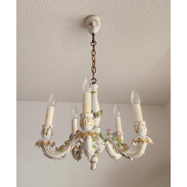 Vintage Hand-Shaped Gilded Five-Light Porcelain Chandelier from Capodimonte, 1940s For Sale - Image 13 of 18