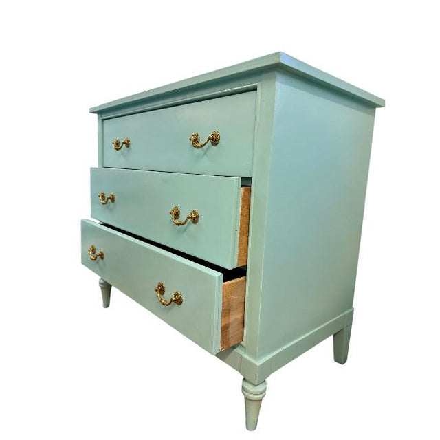 Mid-Century Modern 3 Drawer Chest For Sale - Image 3 of 6