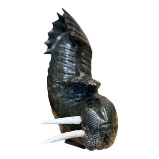 1960s Soapstone Dancing Walrus by Peter Parr 10.5 Inches – Cape Dorset, Nu For Sale
