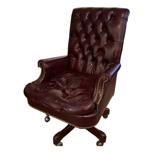 Late 20th Century Old Hickory Leather Executive Tufted Swivel Chair High Back For Sale