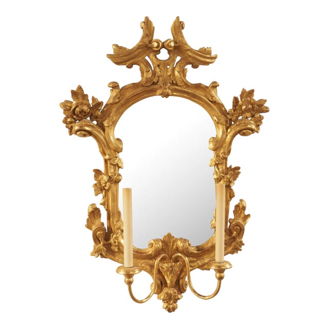 18th Century Venetian Giltwood Mirrored Two-Arm Wall Sconce For Sale