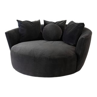 Custom Designed Klara Rounded Velvet Chaise by Verellen For Sale