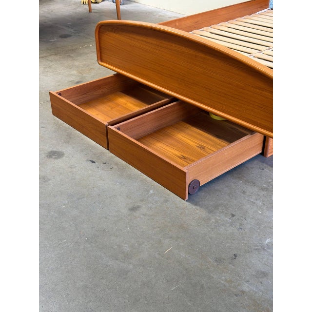 Wood Mid Century Modern Teak Queen Platform Bed Frame With Built-in Storage Drawers For Sale - Image 7 of 10