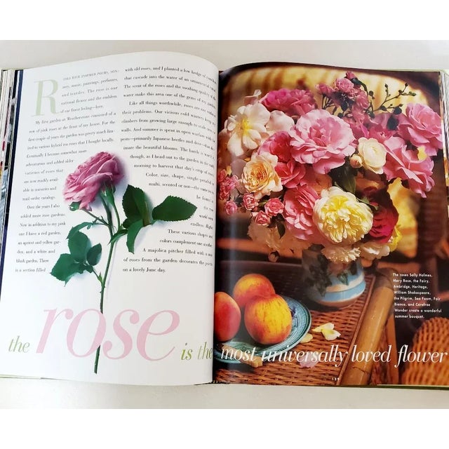 Paper Passion for Flowers, Vintage Coffee Table Book Printed in Italy For Sale - Image 7 of 10