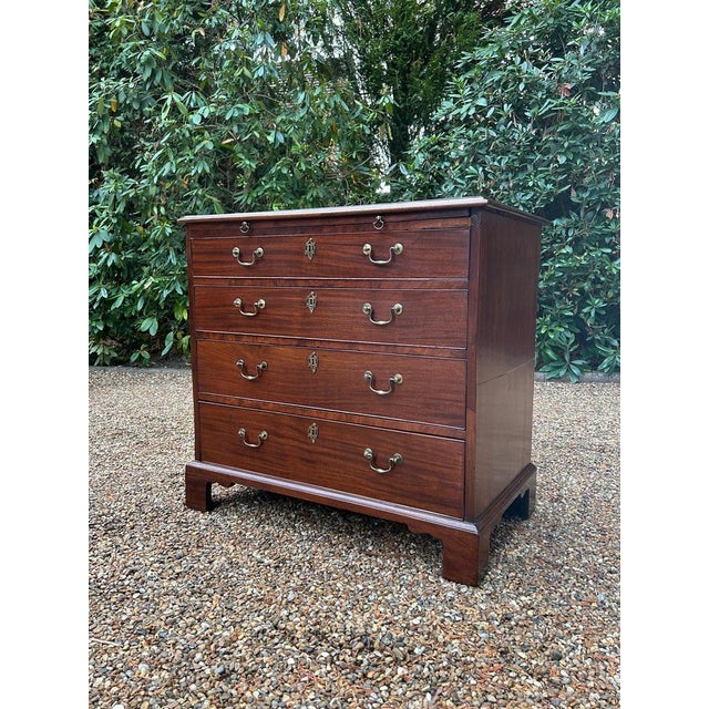 Late 18th Century George III Mahogany Chest of Drawers, 1780 For Sale - Image 5 of 13