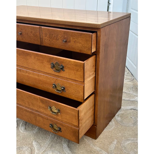 Vtg. Ethan Allen Nutmeg American Style Three Drawer Maple Chest W/Mica Top For Sale - Image 12 of 15