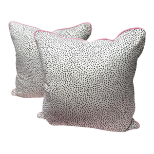 22'' Gray Dot With Pink Trim Pillows