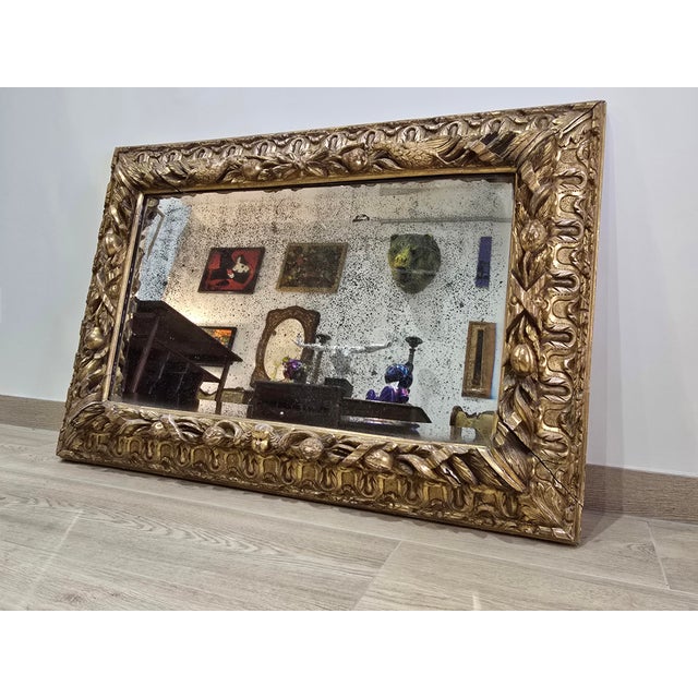 18th Century Mirror in Carved Gilt Wood Decorated with Birds, Fruit and Cherub, 1780 For Sale - Image 3 of 18