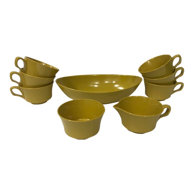 Vintage Melamine “Allied Chemical” Harvest Gold Dish Set- 9 Pieces For Sale