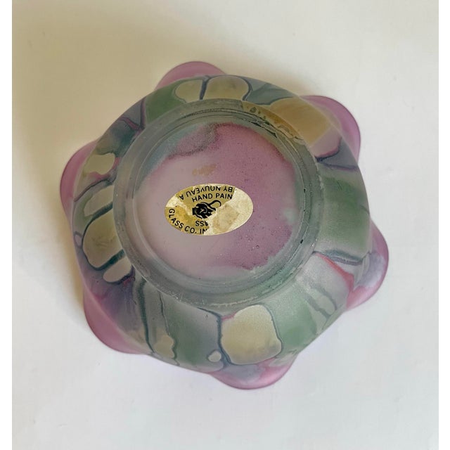 1980s Hand-Painted Nouveau Art Glass Ruffled Bowl in Amethyst & Iridescent Pastels For Sale - Image 5 of 8