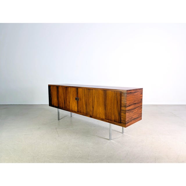 RY 25 Sideboard in Rosewood by Hans J. Wegner for Ry Møbler, 1960s For Sale - Image 4 of 17