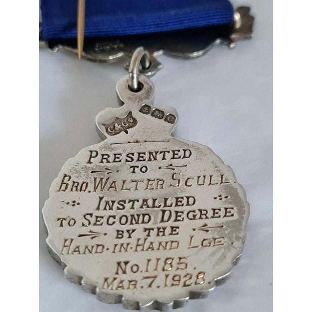 Metal Vintage Sterling Silver Masonic Presentation Medallion from Cashmore & Co, 1927 For Sale - Image 7 of 11