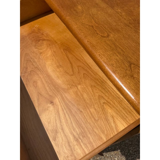 Gold Heywood-Wakefield Encore Mid-Century Modern 9-Drawer Dresser For Sale - Image 8 of 10