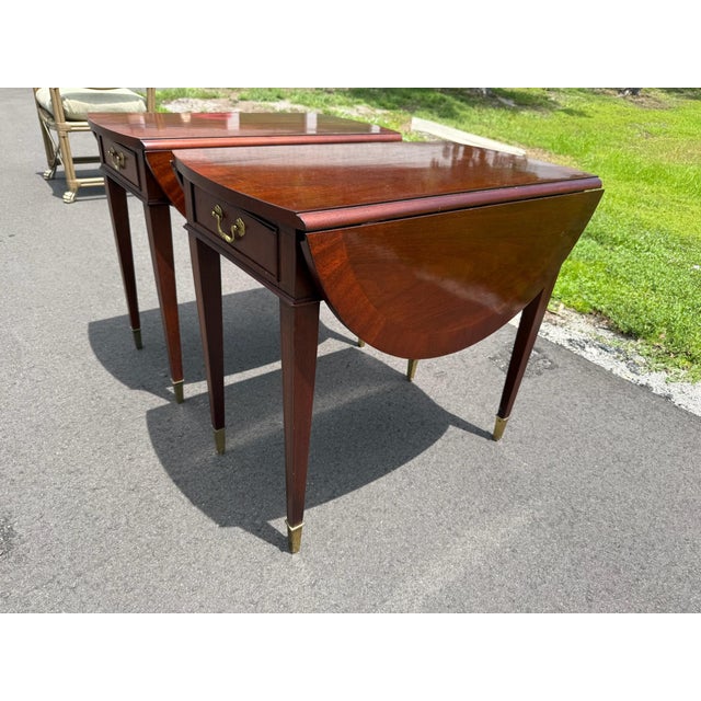 2000 - 2009 Hepplewhite Vintage Mahogany Drop-Leaf "Pembroke" Side Tables Manufactured by Lineage/Drexel Heritage For Sale - Image 5 of 12