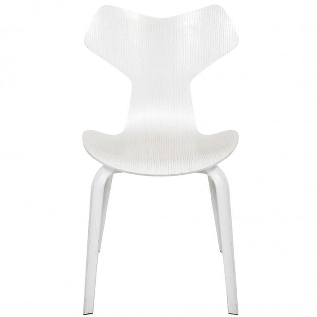 White Grandprix Chairs by Arne Jacobsen, Set of 3 For Sale - Image 11 of 18