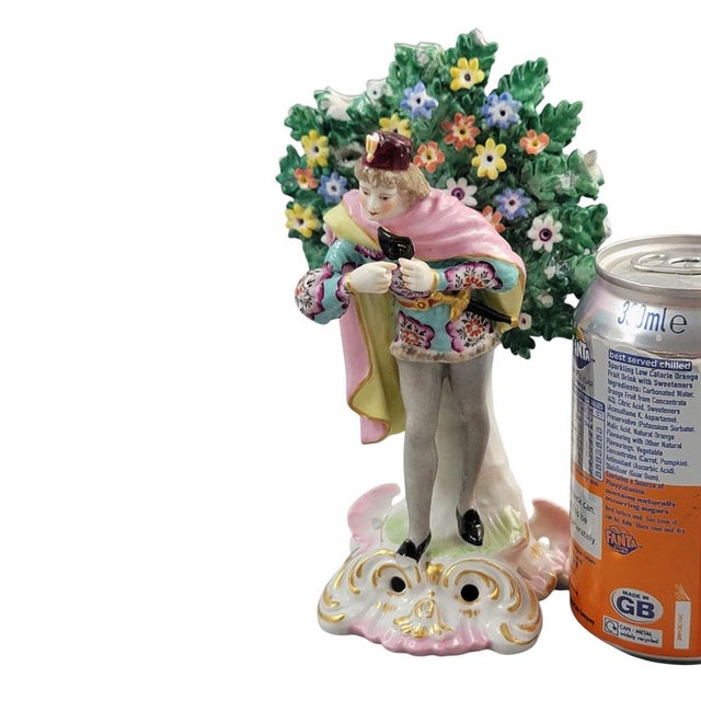 Chelsea Style Porcelain Figure of Actor with Mask from Edmé Samson Paris, 1860-1880 For Sale - Image 12 of 13